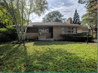 10109 W Fiebrantz Ave, Milwaukee, WI 53222
