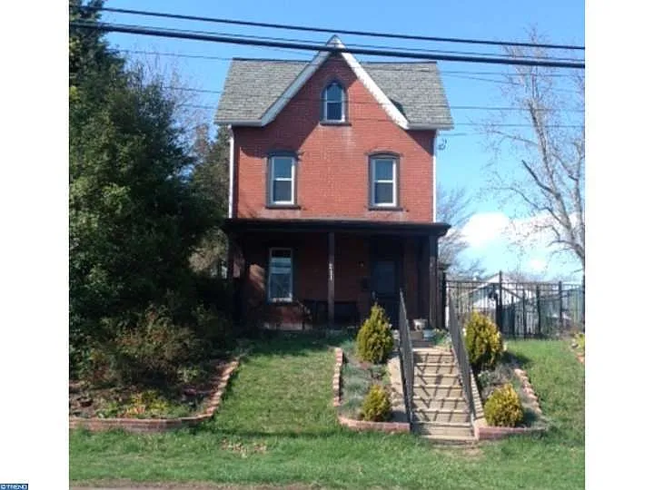 211 Byberry Ave photo 1