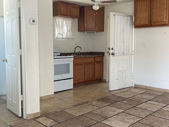 3rd image of 2427 W Turney Ave #2-21235079