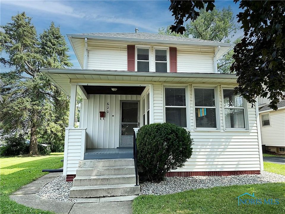 1st image of 620 College Ave