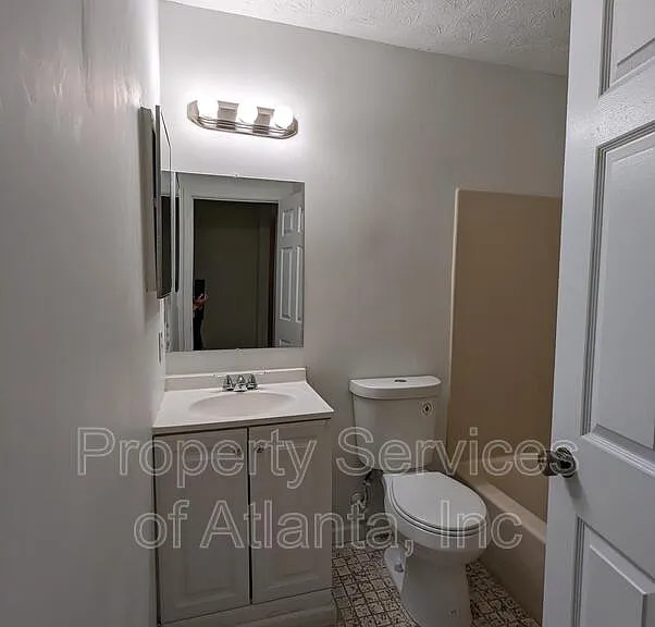 4512 Golf Vista Cir — Photo 24