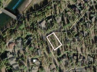 17599 Goldfinch Ln #20, Bend, OR 97707