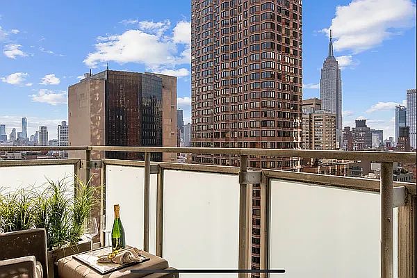1st image of 300 E 40th St APT 30T