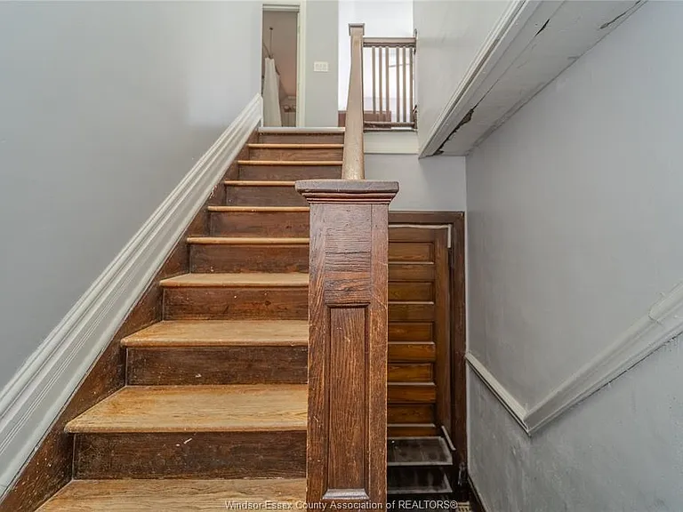752 Windermere Rd #UPPER — Photo 3