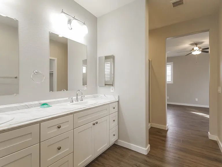 3218 W Glendale Ave #37 — Photo 13