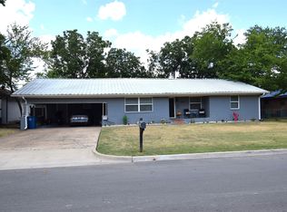205 E 6th St, Kaufman, TX 75142