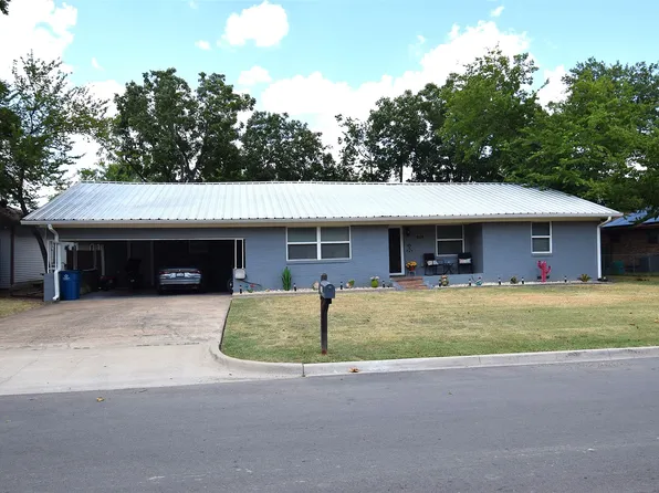 205 E 6th St, Kaufman, TX 75142
