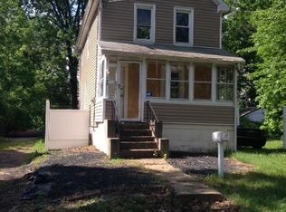 146 E 7th Ave, Roselle, NJ 07203