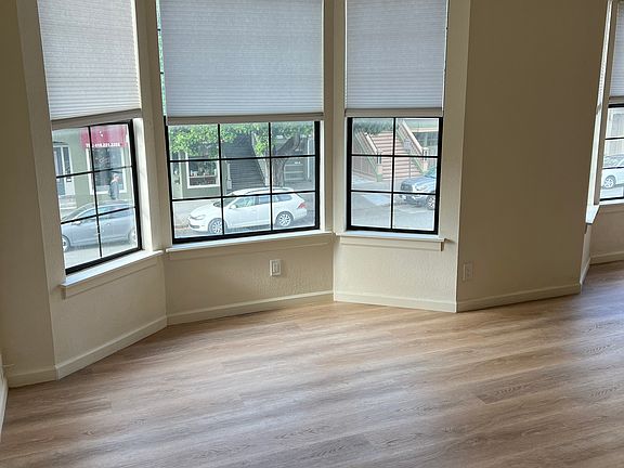 5th image of 1412 Clement St