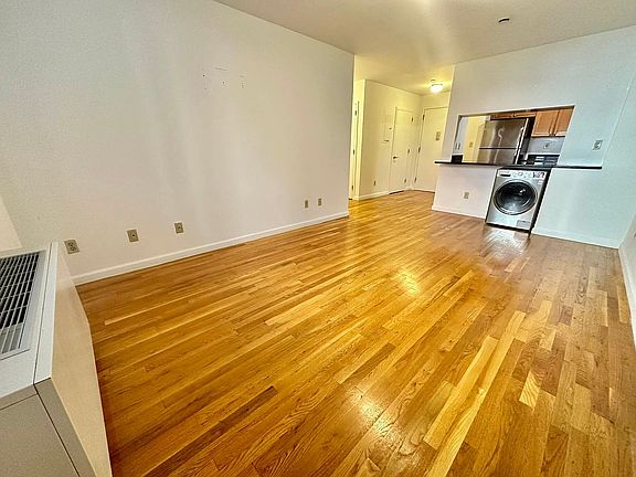 2nd image of 229 E 13th St APT 2B