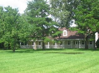 16915 Old Richmond Rd, Sugar Land, TX 77498