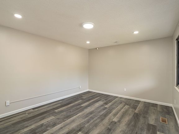 5th image of 7332 Meadowbrook Cir