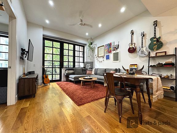 3rd image of 730 Franklin Ave APT 2B