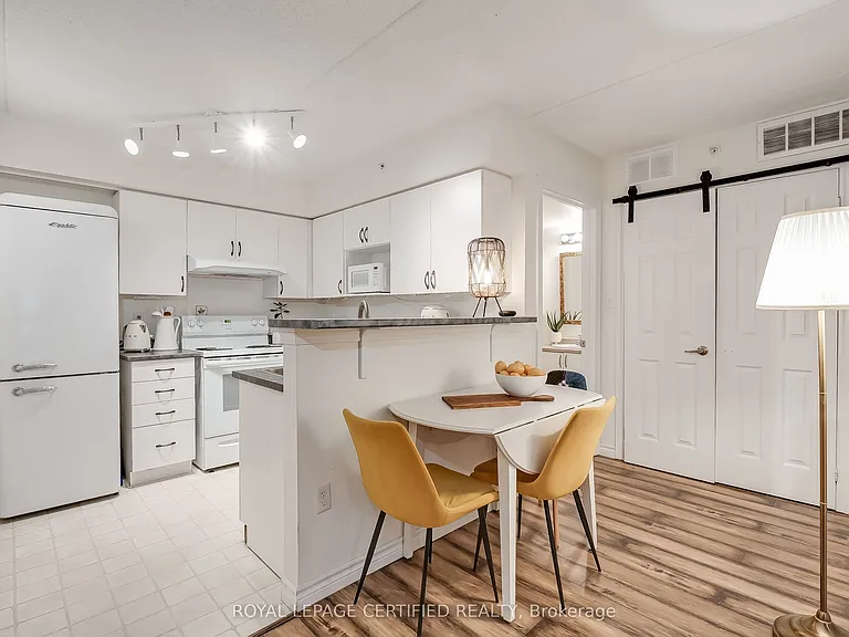 1350 Main St E #308 — Photo 19