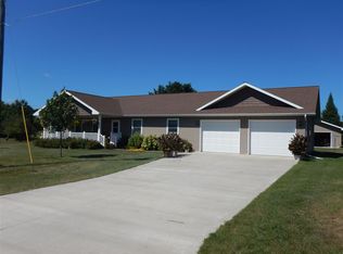 5250 17.5 Rd, Escanaba, MI 49829