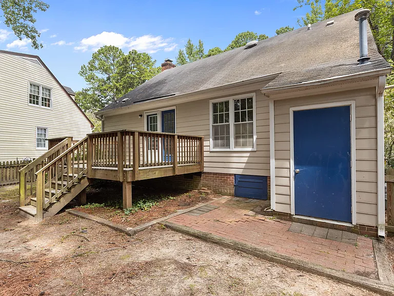 4504 Liverpool Ln — Photo 31