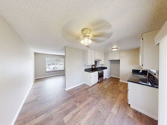 5th image of 12323 Ross Pl #B