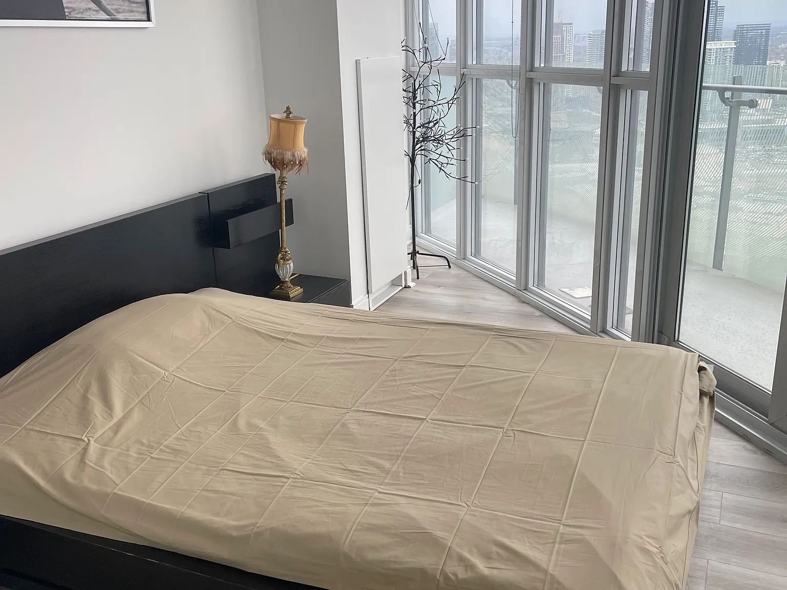 2 bed, $3,200 — Photo 2