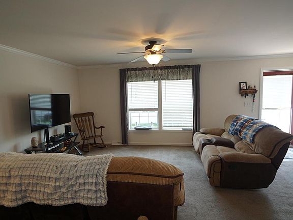 4th image of 4207 Darby Dr