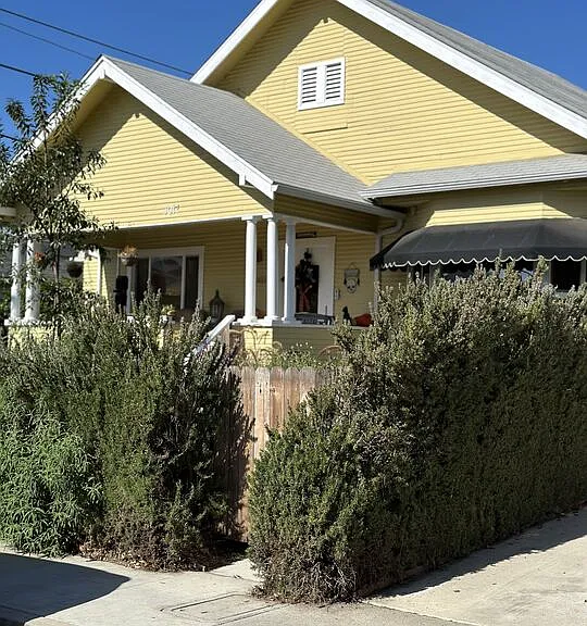 3017 Colorado Ave #C — Photo 2