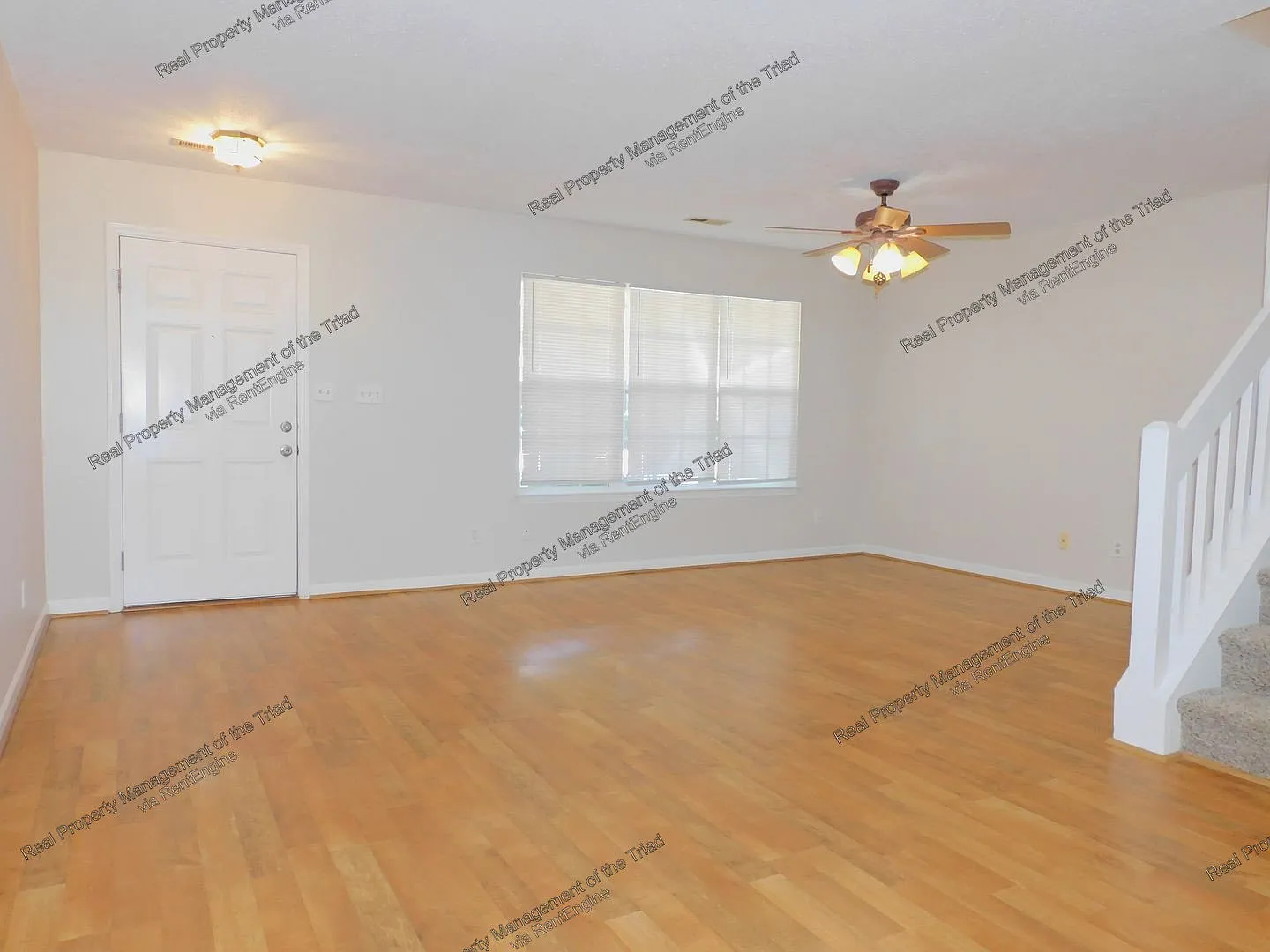 2 bed, 2.5 bath, 1268 sqft, $1,500 — Photo 4