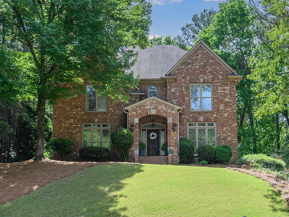 1st image of 194 Brook Trace Dr