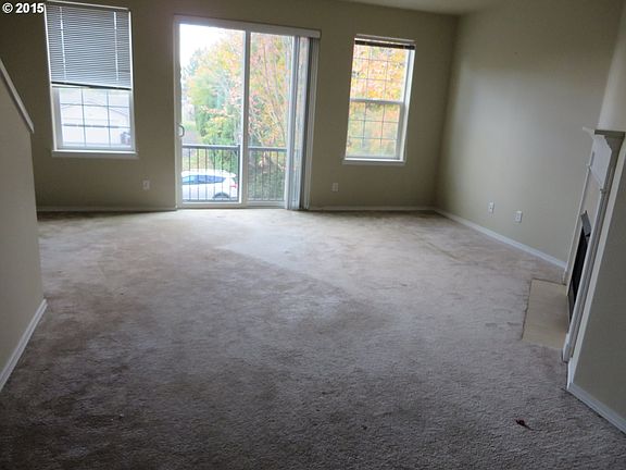 5th image of 3431 SE Brookwood Ave