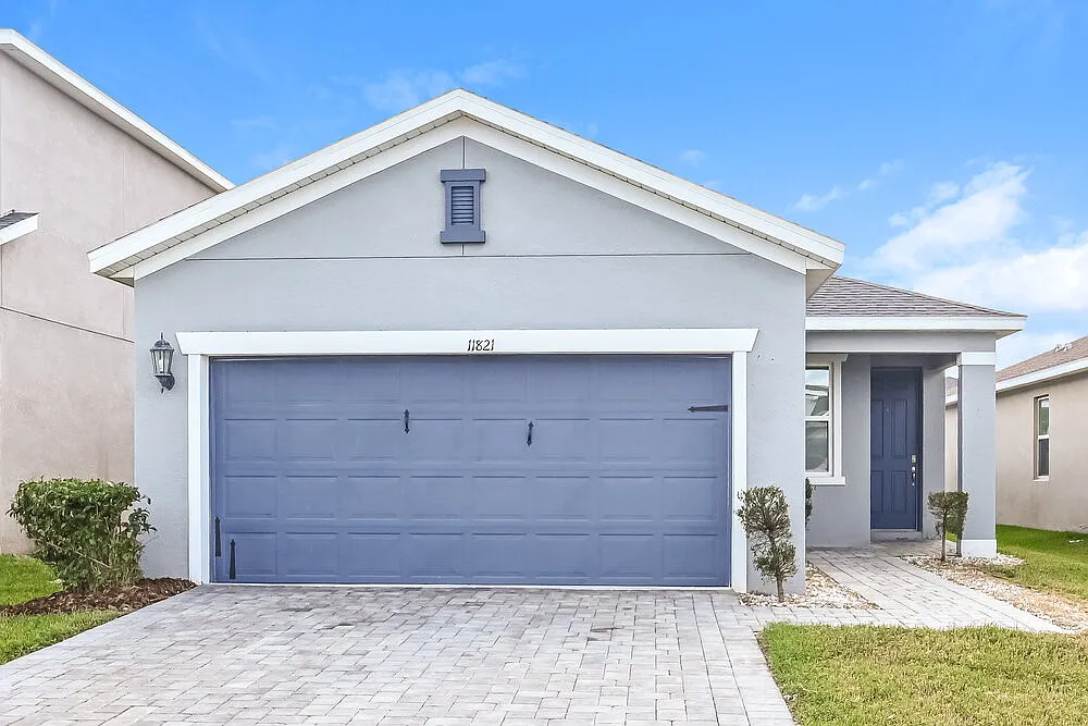 3 bed, 2.0 bath, 1485 sqft, $2,515 — Photo 1