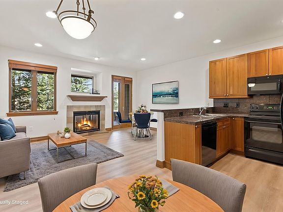 2nd image of 85 Chestnut Lane UNIT 85