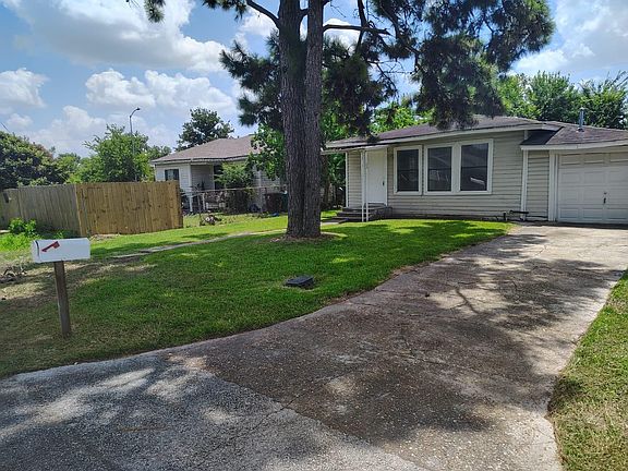 3rd image of 242 Bolden St