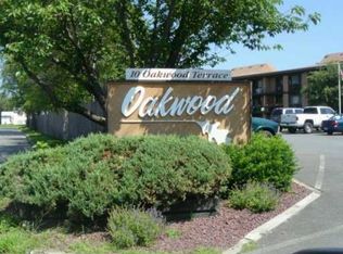 10 Oakwood 24 #24, New Windsor, NY 12553