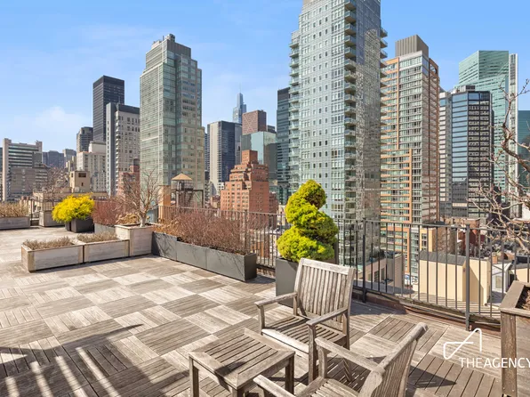 333 East 53rd Street image 7 of 10