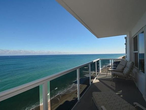 3rd image of 3700 Galt Ocean Dr APT 605