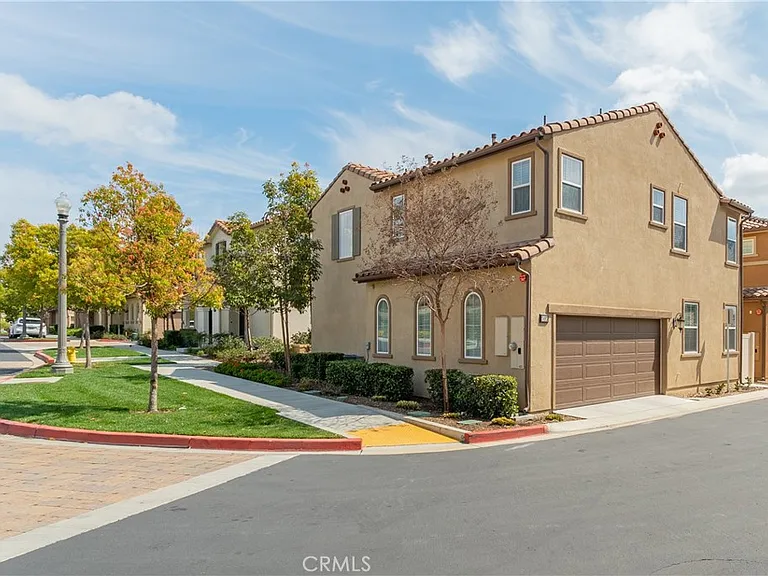 2492 Trojan Way — Photo 17