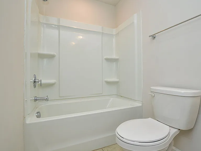 3215 Lisburn St — Photo 26