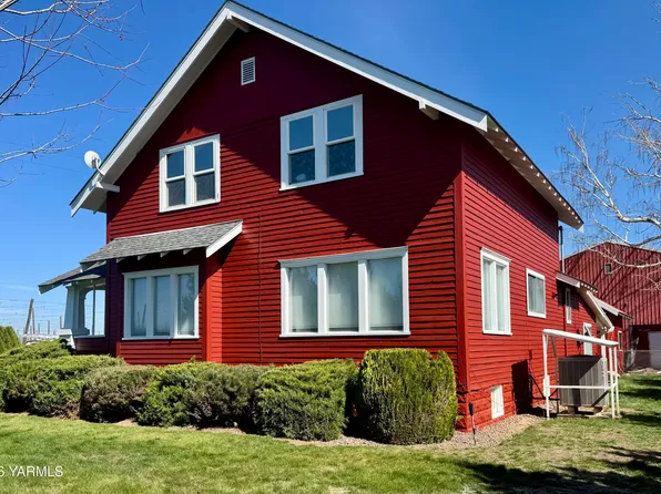 7801 Campbell Rd #1, Toppenish, WA 98948