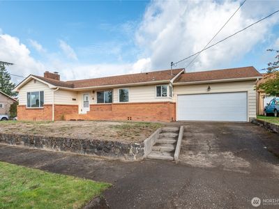 801 Cowlitz Way, Kelso, WA, 98626