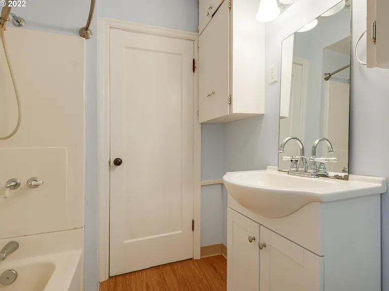 7236 N Newell Ave — Photo 11