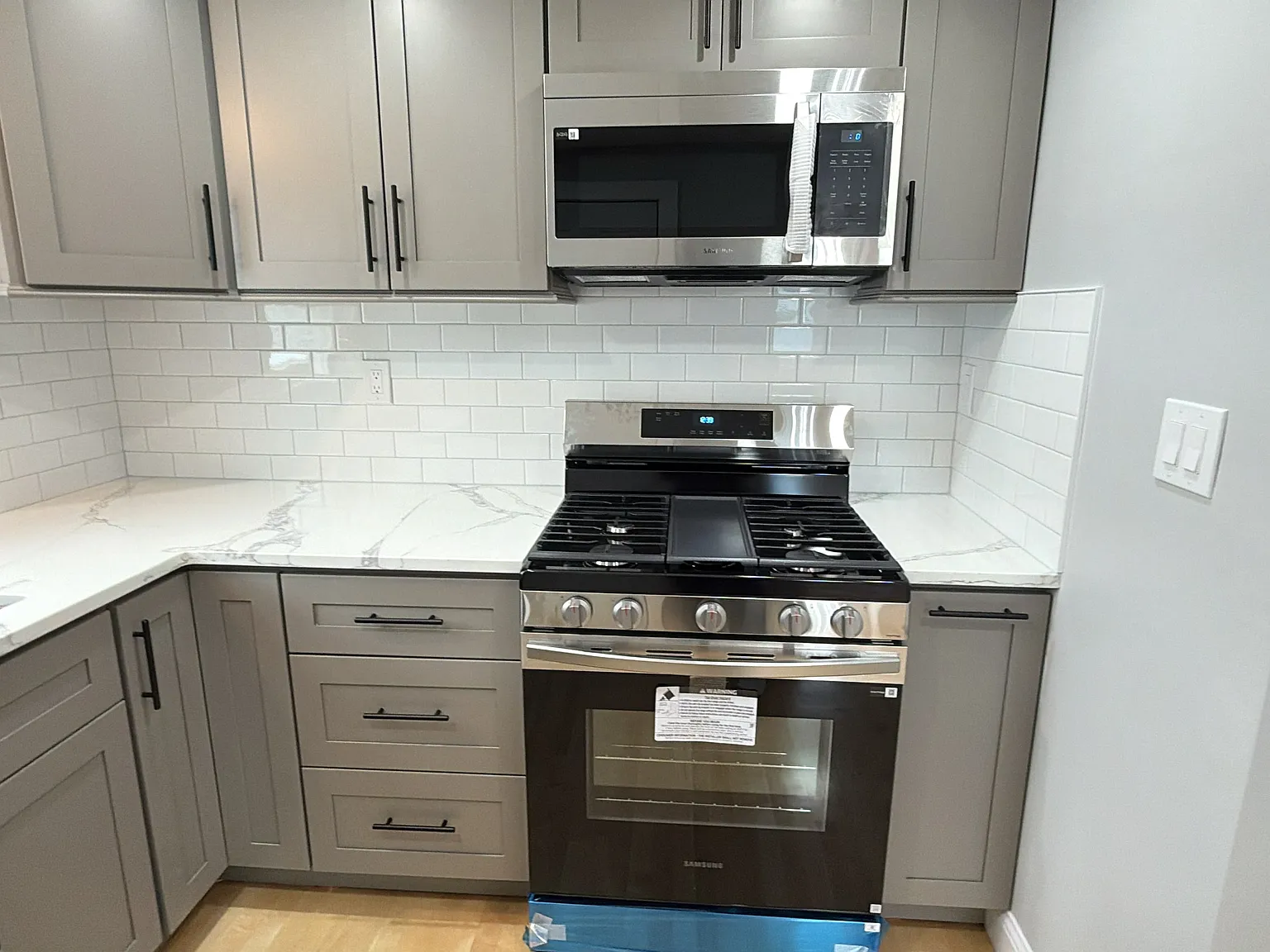 3 bed, 1200 sqft, $2,950 — Photo 1