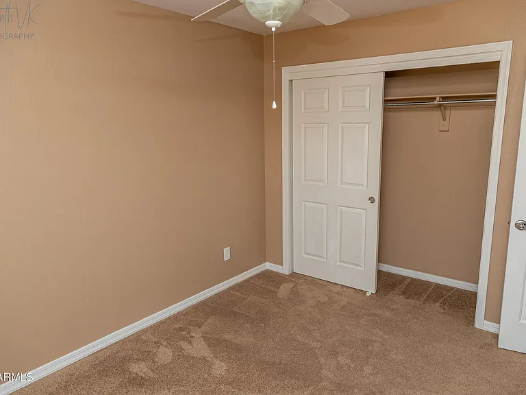 2162 W Scully Dr — Photo 29