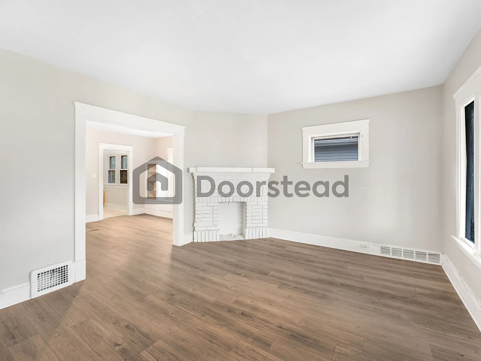 5 bed, 1.0 bath, 1200 sqft, $1,520 — Photo 4