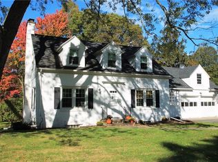 388 Colebrook Dr, Rochester, NY 14617