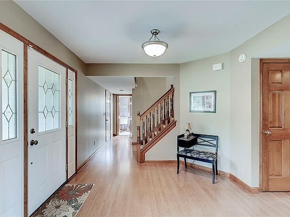 5th image of 4643 Blackstone Dr