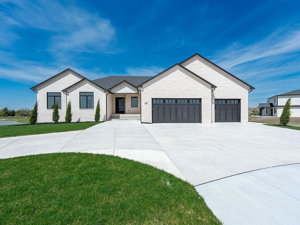 1st image of 4817 N Bridgewood Ct