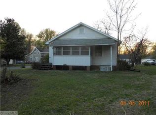 1515 Rainbow Dr, Greensboro, NC 27403