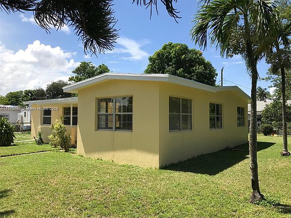 3rd image of 931 NW 14th St