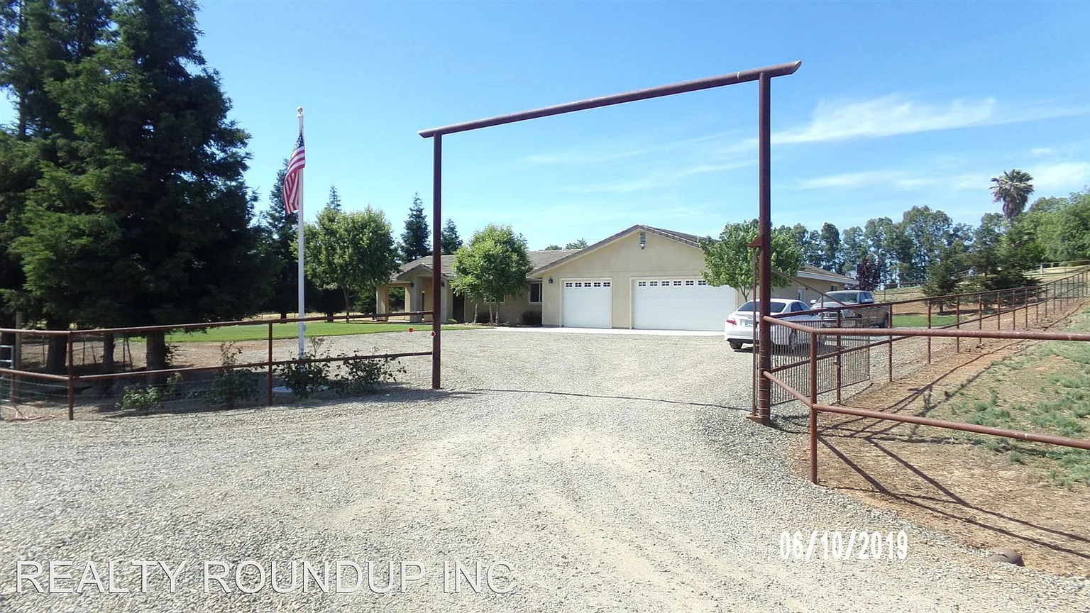 11891 Rising Rd photo 1