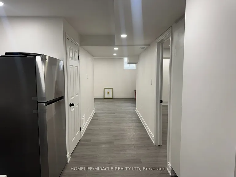 185 Featherstone Rd — Photo 10