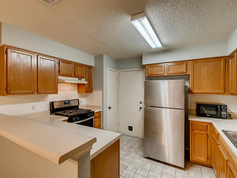 14008 Maricella Ln — Photo 4