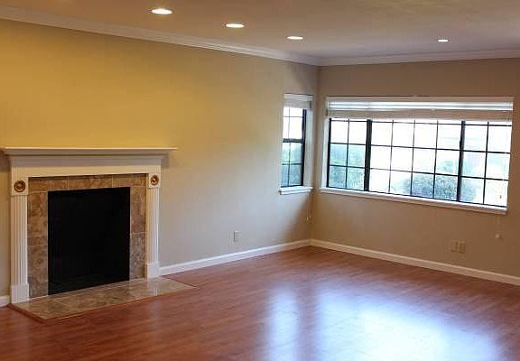 3rd image of 1376 Vista Grande